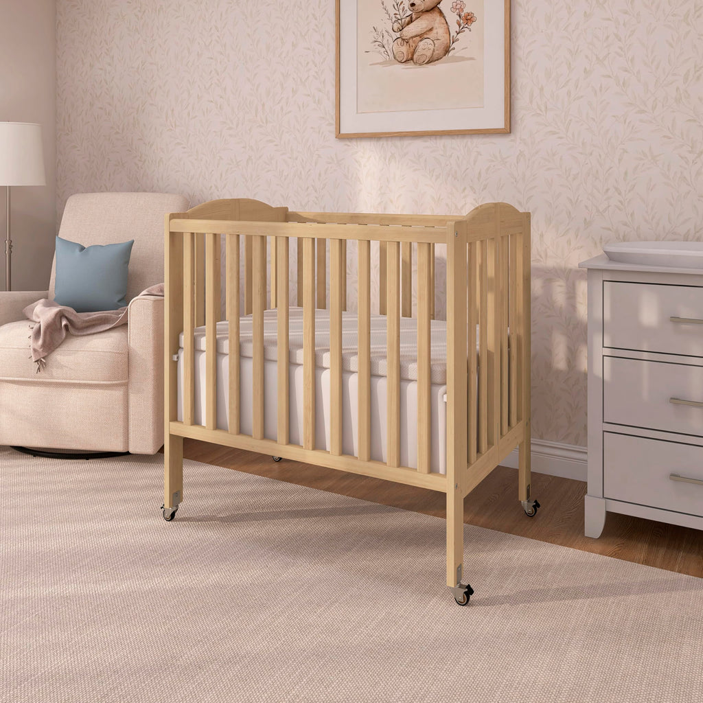 2-in-1 Portable Mini Crib with Mattress C595