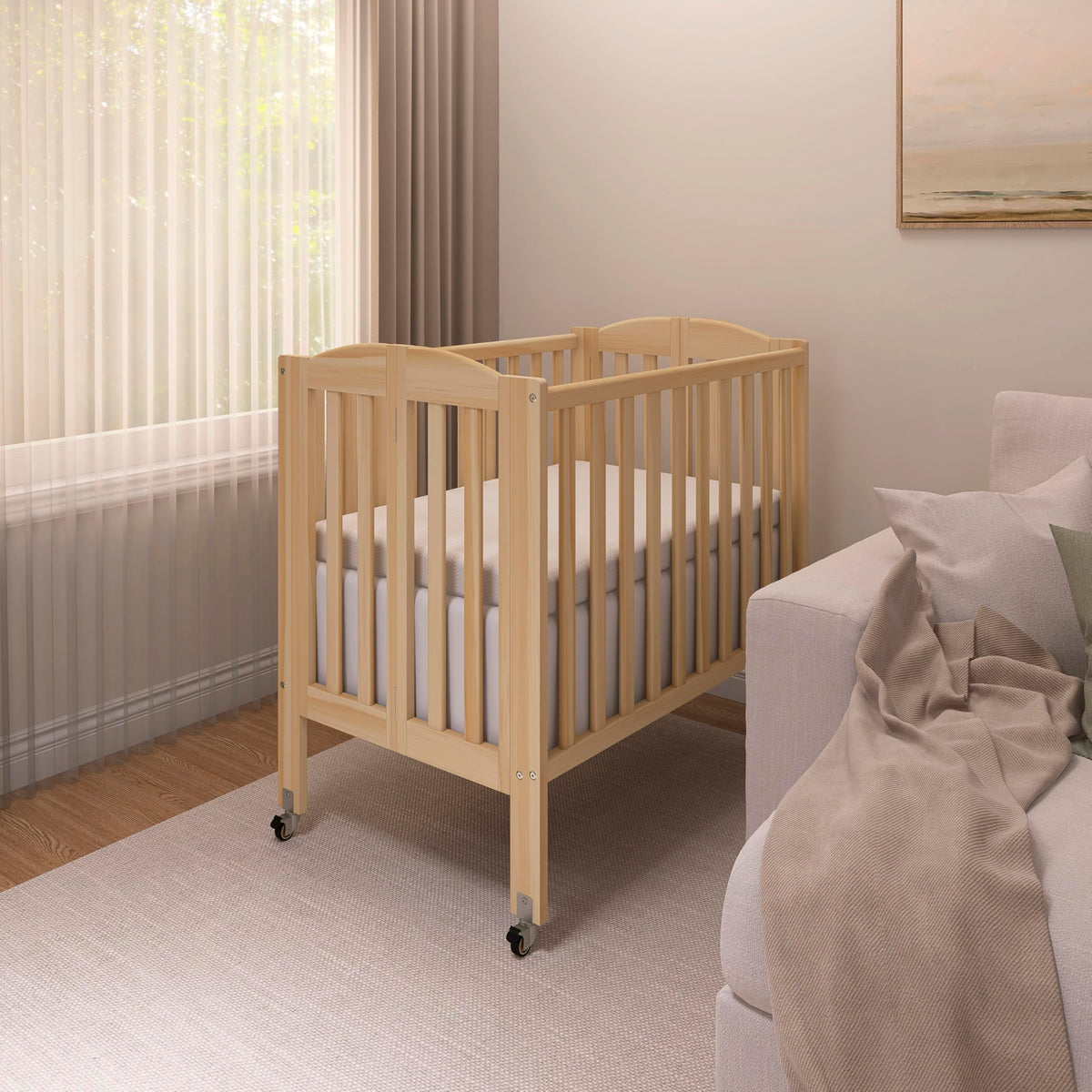 2-in-1 Portable Mini Crib with Mattress C595